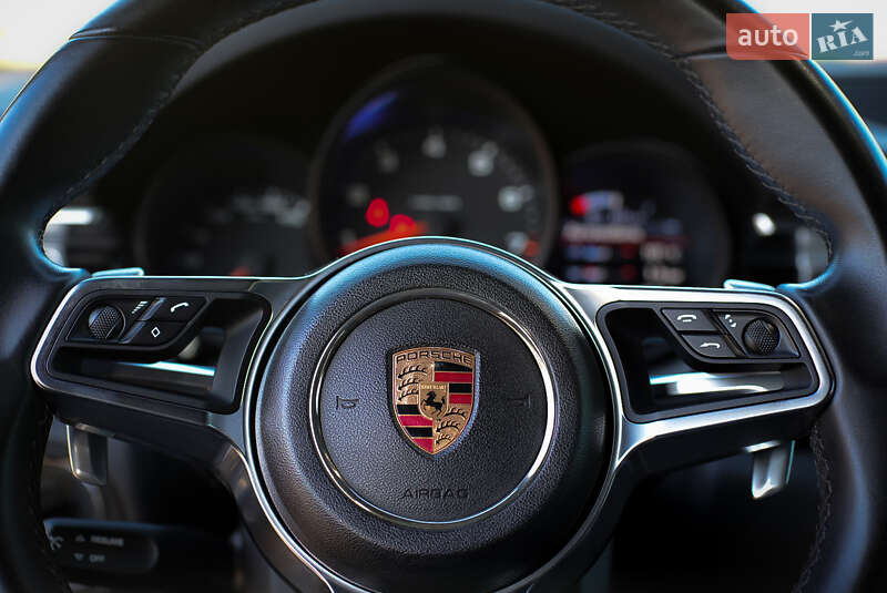 Позашляховик / Кросовер Porsche Macan 2018 в Києві