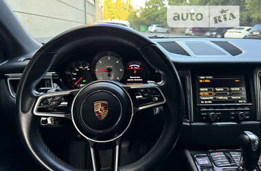 Внедорожник / Кроссовер Porsche Macan 2014 в 