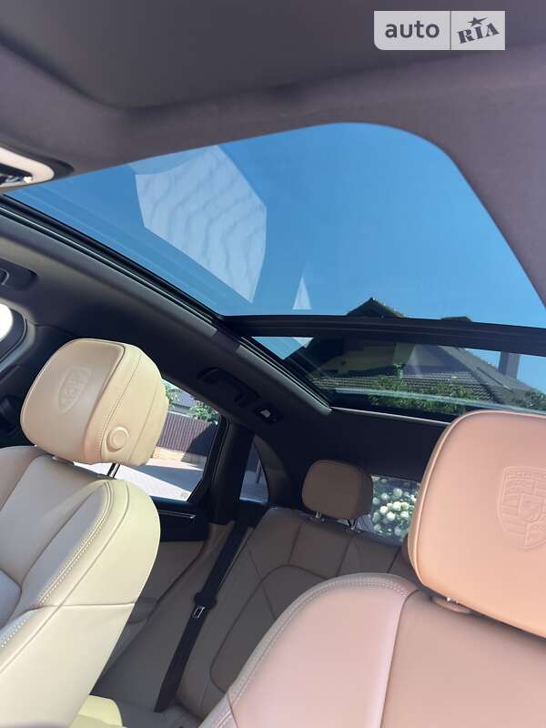 Внедорожник / Кроссовер Porsche Macan 2021 в Львове