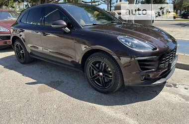 Внедорожник / Кроссовер Porsche Macan 2017 в Киеве