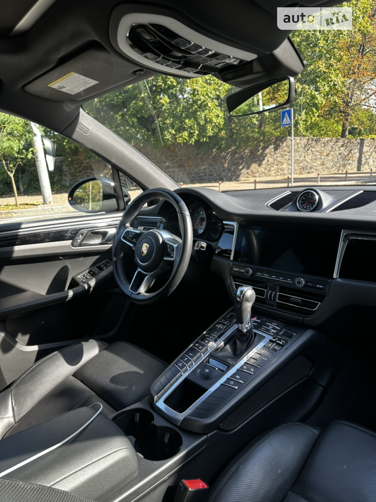 2021 Porsche Macan - мініатюра 16