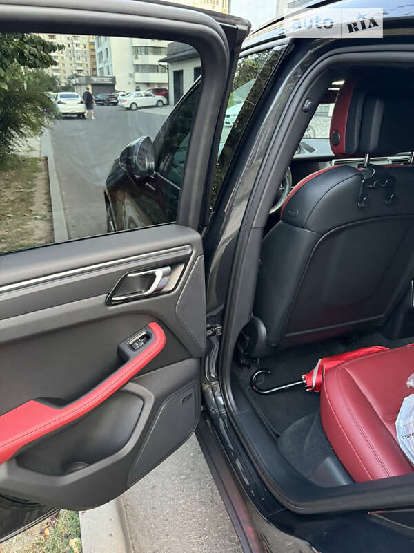 Внедорожник / Кроссовер Porsche Macan 2023 в Черкассах