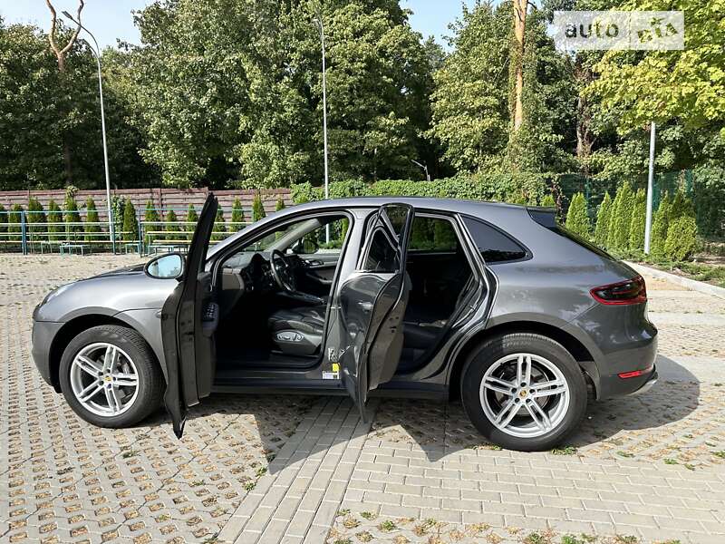 Внедорожник / Кроссовер Porsche Macan 2017 в Харькове