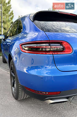 Внедорожник / Кроссовер Porsche Macan 2018 в 