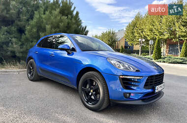 Внедорожник / Кроссовер Porsche Macan 2018 в 