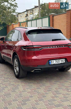 Позашляховик / Кросовер Porsche Macan 2017 в 