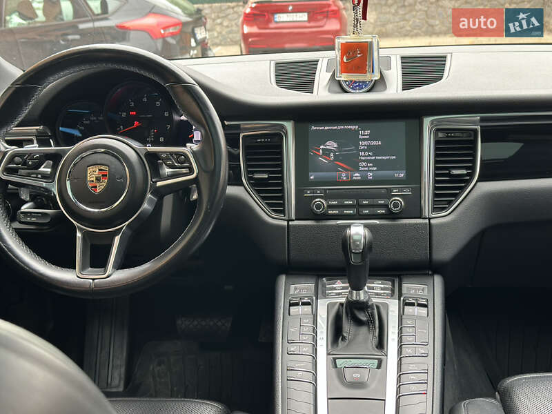 Внедорожник / Кроссовер Porsche Macan 2017 в Полтаве