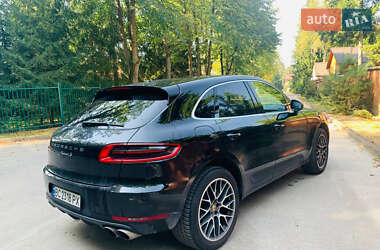 Внедорожник / Кроссовер Porsche Macan 2018 в 