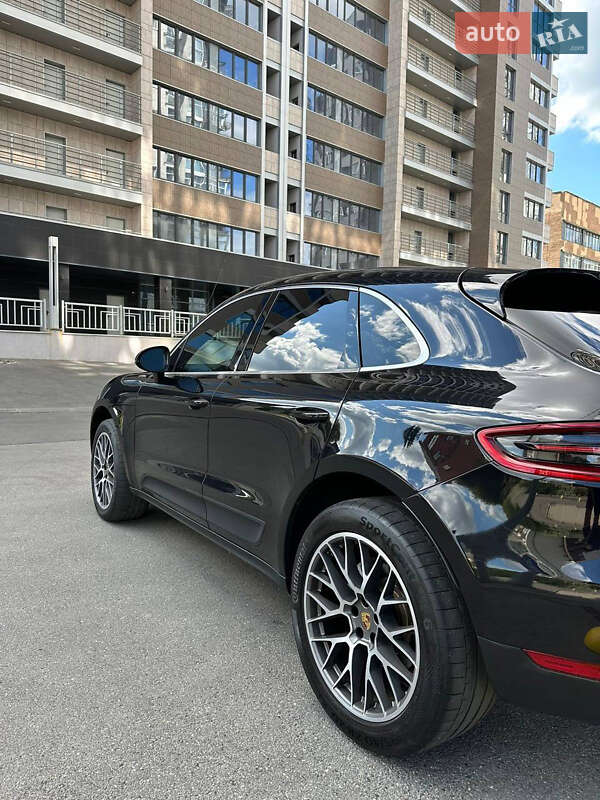 Внедорожник / Кроссовер Porsche Macan 2014 в Львове