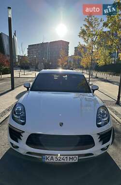 Внедорожник / Кроссовер Porsche Macan 2014 в 