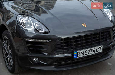 Внедорожник / Кроссовер Porsche Macan 2018 в 