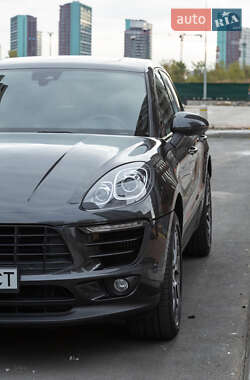 Внедорожник / Кроссовер Porsche Macan 2018 в 
