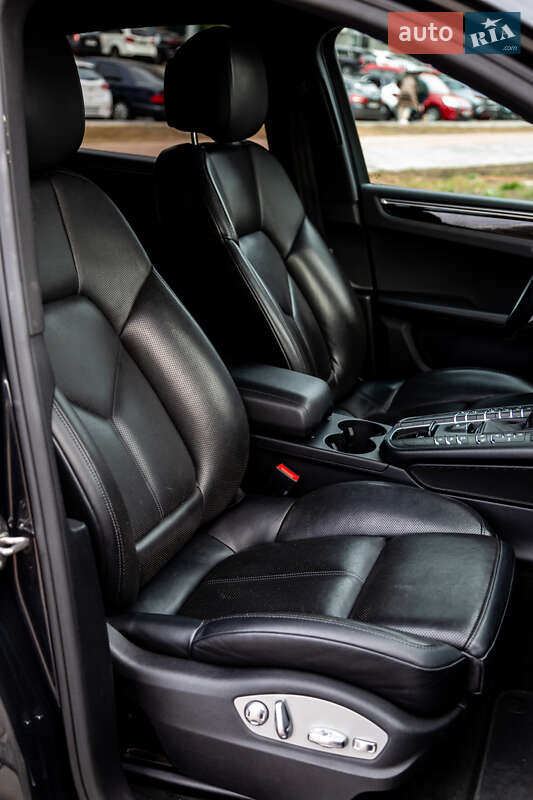 Внедорожник / Кроссовер Porsche Macan 2018 в Киеве фото 56 Внедорожник / Кроссовер Porsche Macan 2018 в Киеве