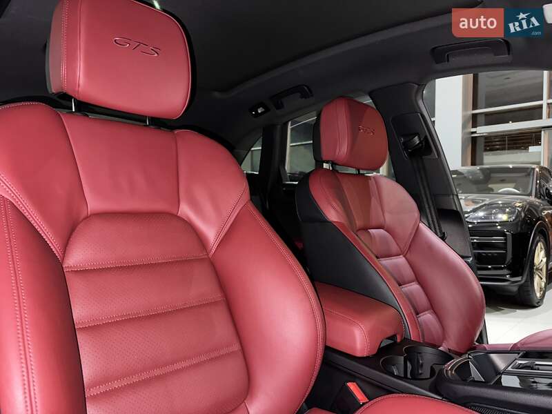 Внедорожник / Кроссовер Porsche Macan 2022 в Одессе фото 146 Внедорожник / Кроссовер Porsche Macan 2022 в Одессе