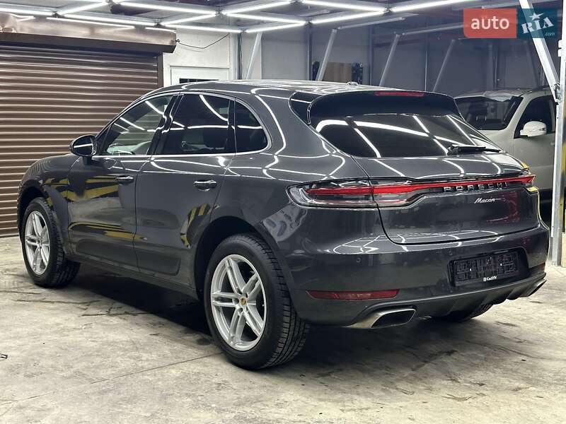 Внедорожник / Кроссовер Porsche Macan 2021 в Киеве