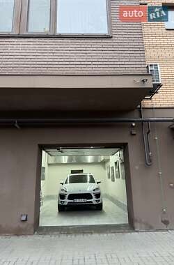 Внедорожник / Кроссовер Porsche Macan 2016 в 