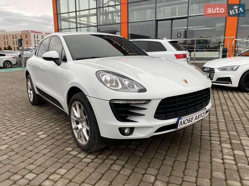 Porsche Macan 2016