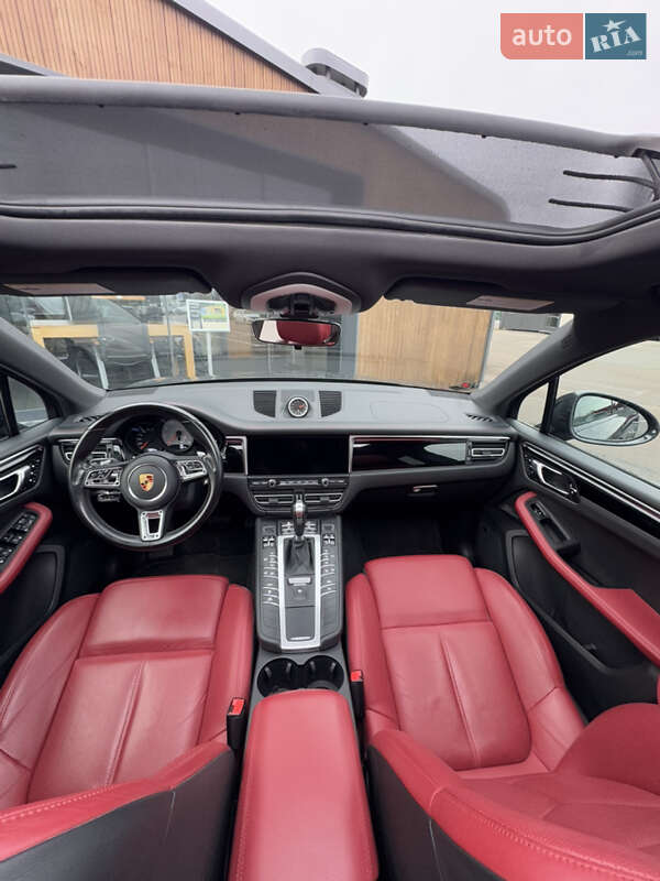 Внедорожник / Кроссовер Porsche Macan 2020 в Киеве