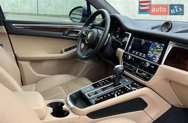 Внедорожник / Кроссовер Porsche Macan 2023 в 