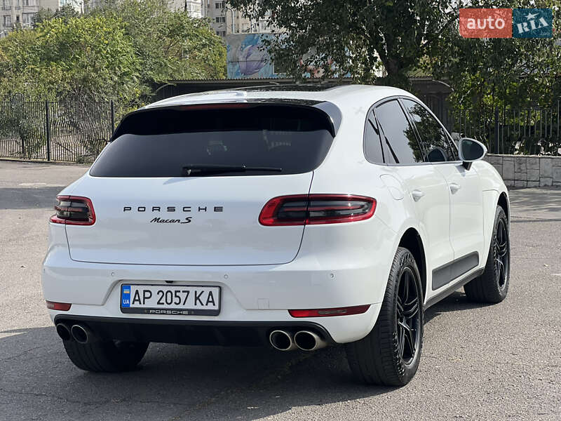 Внедорожник / Кроссовер Porsche Macan 2015 в Запорожье