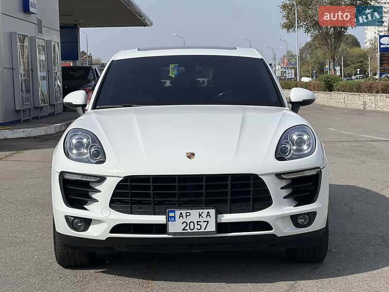 Внедорожник / Кроссовер Porsche Macan 2015 в Запорожье