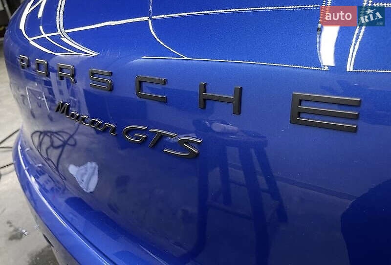 Позашляховик / Кросовер Porsche Macan 2016 в Києві