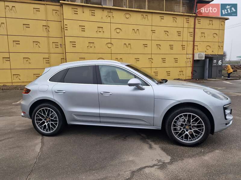 Внедорожник / Кроссовер Porsche Macan 2015 в Киеве