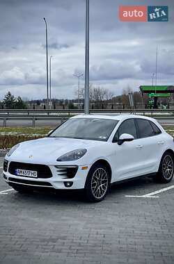 Позашляховик / Кросовер Porsche Macan 2018 в Житомирі