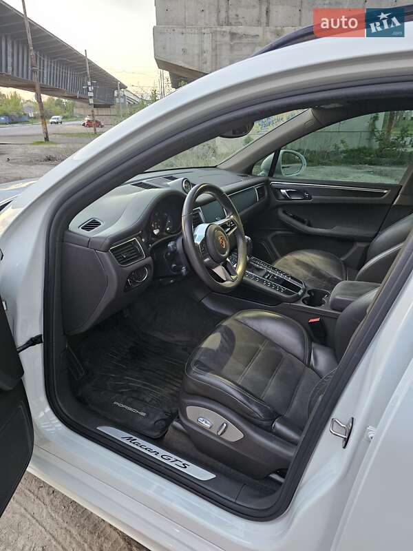 Внедорожник / Кроссовер Porsche Macan 2016 в Днепре