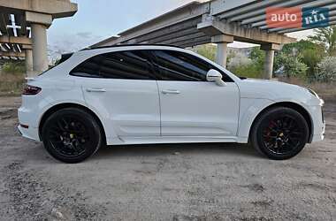 Позашляховик / Кросовер Porsche Macan 2016 в 