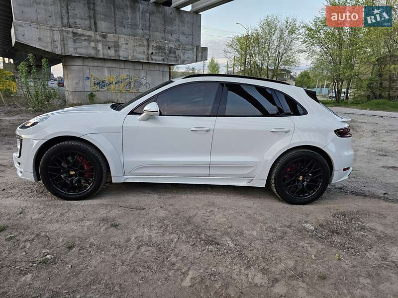 Внедорожник / Кроссовер Porsche Macan 2016 в Днепре