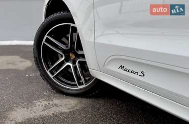 Позашляховик / Кросовер Porsche Macan 2020 в 