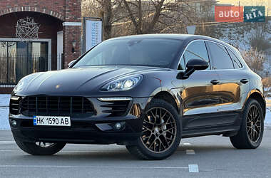 Внедорожник / Кроссовер Porsche Macan 2018 в 