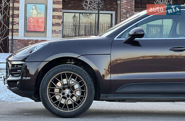 Внедорожник / Кроссовер Porsche Macan 2018 в 