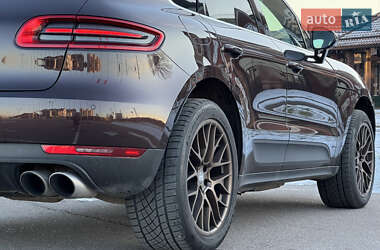Внедорожник / Кроссовер Porsche Macan 2018 в 