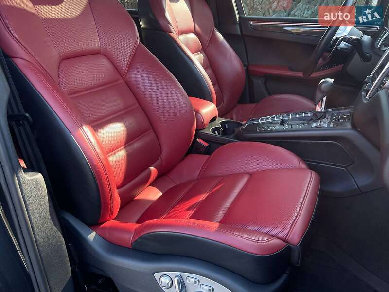 Позашляховик / Кросовер Porsche Macan 2016 в Миколаєві