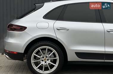 Внедорожник / Кроссовер Porsche Macan 2017 в 