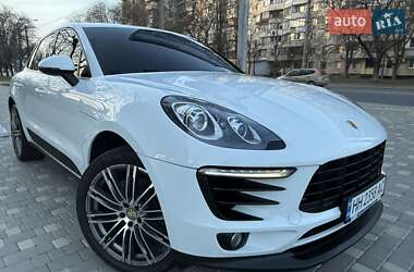 Внедорожник / Кроссовер Porsche Macan 2017 в 