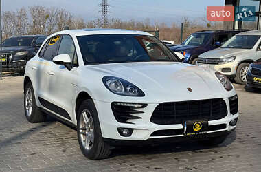 Внедорожник / Кроссовер Porsche Macan 2018 в Черновцах
