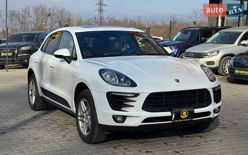 Внедорожник / Кроссовер Porsche Macan 2018 в 