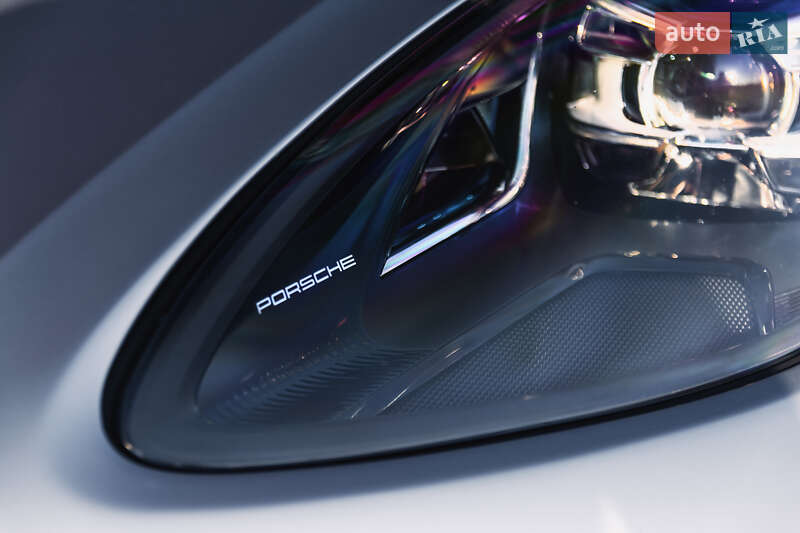 Внедорожник / Кроссовер Porsche Macan 2021 в Киеве