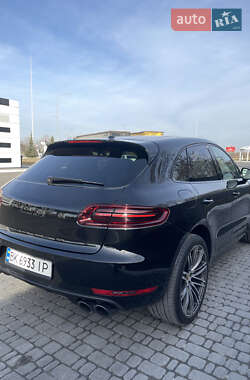 Внедорожник / Кроссовер Porsche Macan 2017 в 