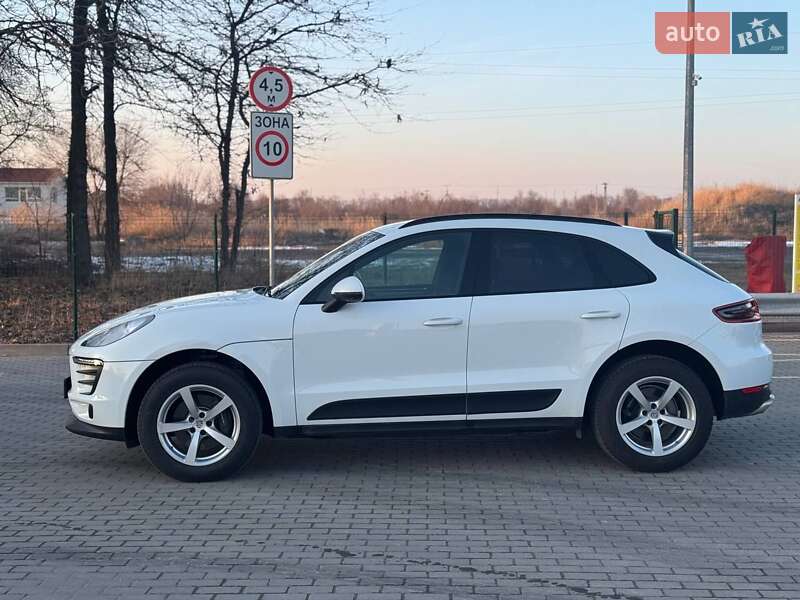 Внедорожник / Кроссовер Porsche Macan 2016 в Запорожье