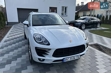Внедорожник / Кроссовер Porsche Macan 2016 в 