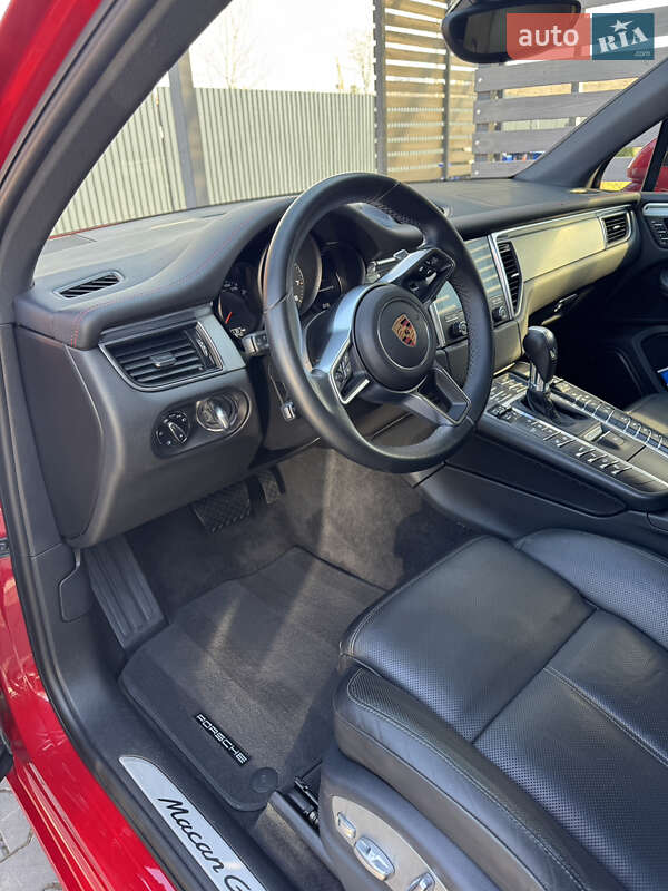 Внедорожник / Кроссовер Porsche Macan 2016 в Хмельницком