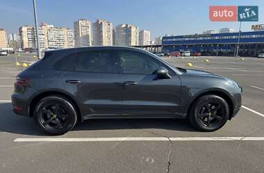 Внедорожник / Кроссовер Porsche Macan 2018 в 