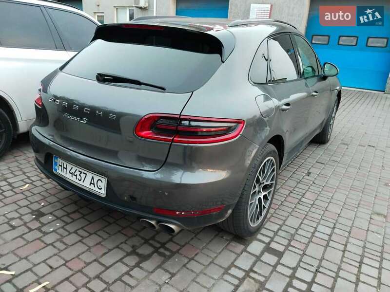 Позашляховик / Кросовер Porsche Macan 2015 в Одесі