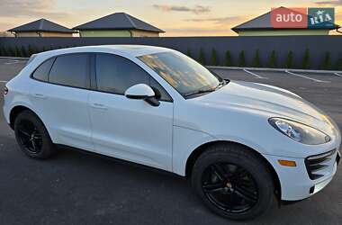 Внедорожник / Кроссовер Porsche Macan 2018 в 