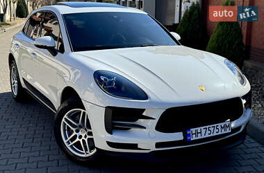 Внедорожник / Кроссовер Porsche Macan 2021 в 