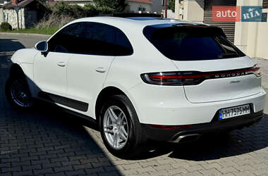 Внедорожник / Кроссовер Porsche Macan 2021 в 